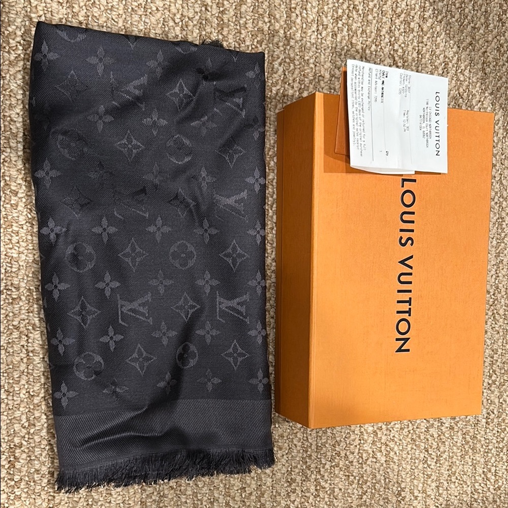 Louis Vuitton Black Monogram Shawl